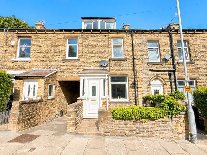 4 Bedroom Terraced House For Sale In Hollings Street, Cottingley Village, Bingley, BD16