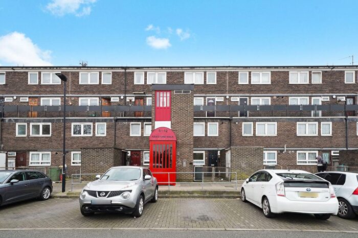 2 Bedroom Maisonette For Sale In Rawstone Walk, London, E13