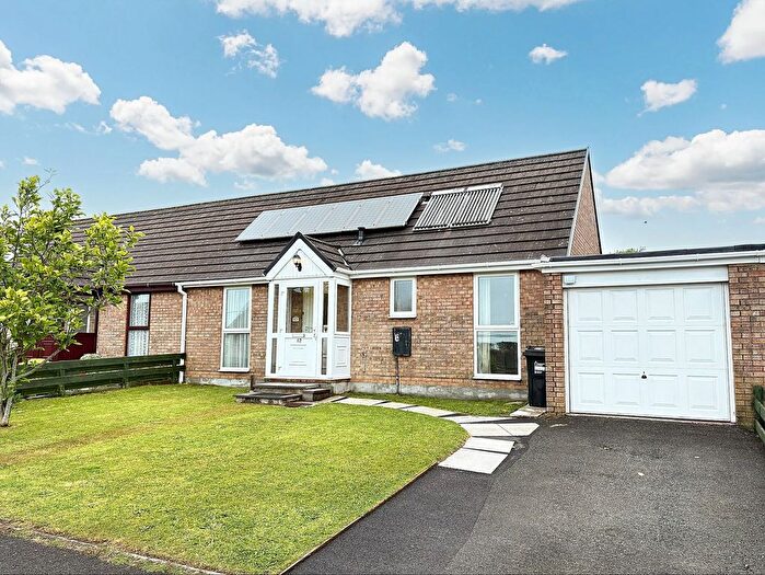 2 Bedroom Semi-Detached Bungalow For Sale In Willow Close, Quintrell Downs, TR8