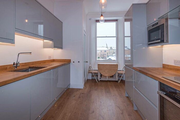 3 Bedroom Flat To Rent In Strathearn Road, Grange, Edinburgh, EH9