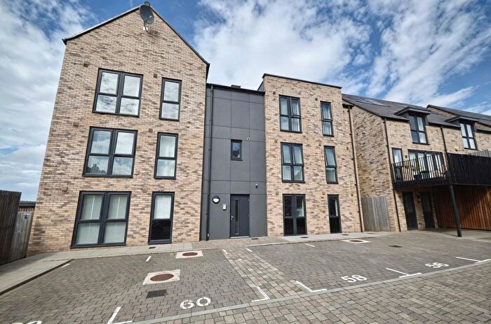 2 Bedroom Flat To Rent In Old Pump House Close, Bristol, BS13
