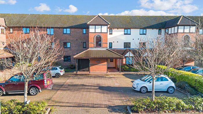 1 Bedroom Flat For Sale In Newsholme Close, Culcheth, WA3