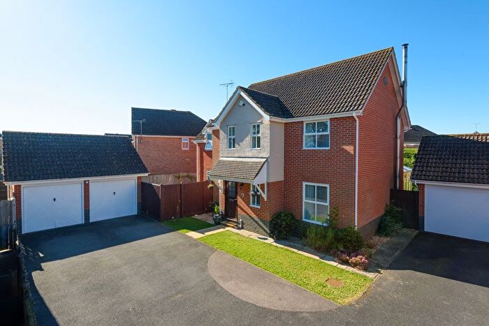 5 Bedroom Detached House For Sale In Sharps Field, Headcorn, TN27