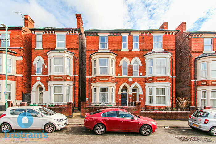 5 Bedroom End Of Terrace House To Rent In Noel Street, Forest Fields, NG7