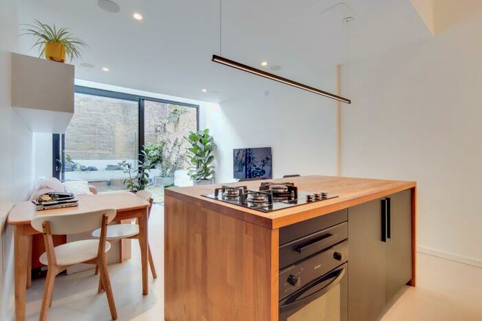 3 Bedroom Terraced House To Rent In Watsons Street, Deptford, London, SE8