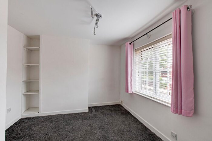 2 Bedroom End Of Terrace House To Rent In Providence Road, Bromsgrove, Worcestershire, B61