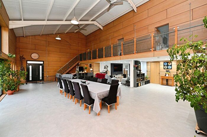 4 Bedroom Barn Conversion For Sale In Smeeth Road, Marshland St. James, Wisbech, PE14