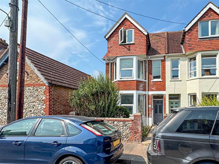5 Bedroom End Of Terrace House For Sale In North Ham Road, Littlehampton, BN17