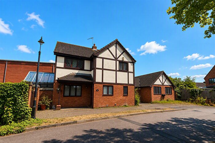 5 Bedroom House To Rent In Millers Close, Rushden, Northamptonshire, NN10