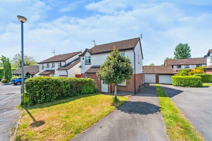 2 Bedroom House To Rent In Astoria Close, Thornhill, Cardiff, CF14