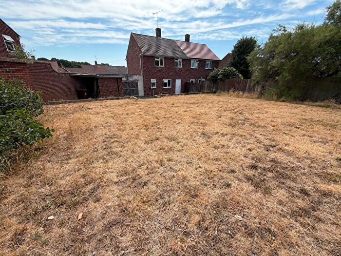 3 Bedroom Semi Detached House For Sale In Sandpiper Road, Ipswich, IP2