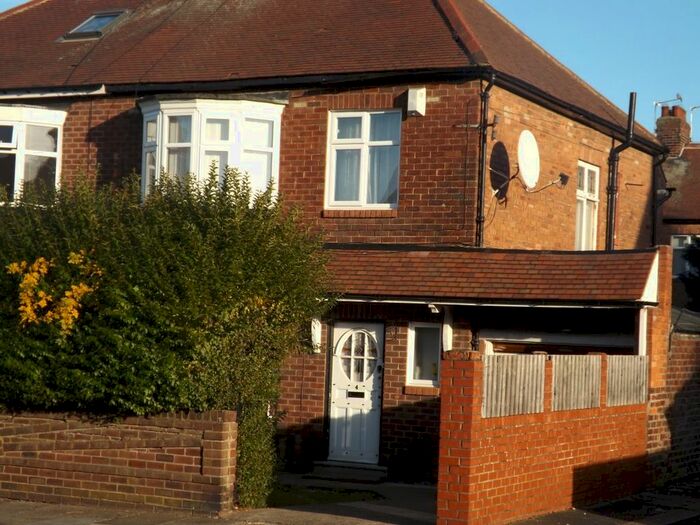 3 Bedroom Semi-Detached House To Rent In Kingsway, Fenham, Newcastle Upon Tyne, NE4