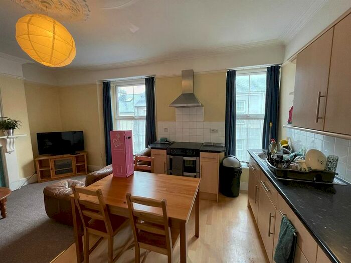 5 Bedroom Property To Rent In Waterloo Street, Plymouth, PL4