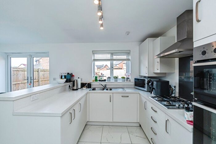 3 Bedroom Detached House For Sale In Westleigh Close, Bolton, BL5