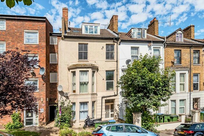 1 Bedroom Flat To Rent In Vicarage Park London, SE18