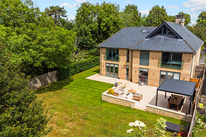 6 Bedroom Detached House To Rent In Cotswold Road, Oxford, OX2