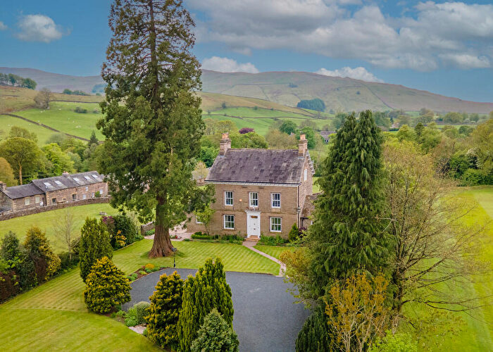 6 Bedroom Detached House For Sale In Rawthey Bank, Sedbergh, Cumbria, LA10