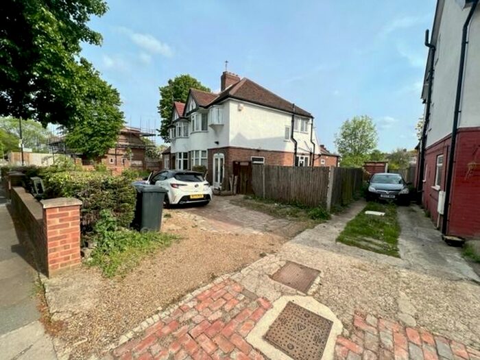 4 Bedroom Semi-Detached House To Rent In Ruislip Road East, London, W13