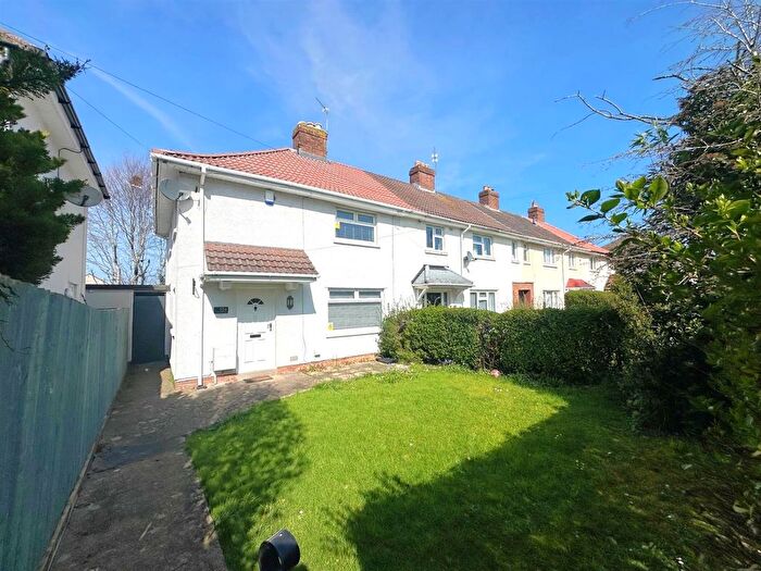 3 Bedroom Semi-Detached House To Rent In Charlton Road, Keynsham, Bristol, BS31