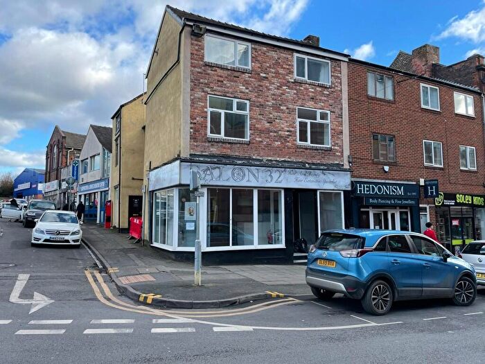 1 Bedroom Flat To Rent In Second Floor Flat, B Hillchurch Street, ST1