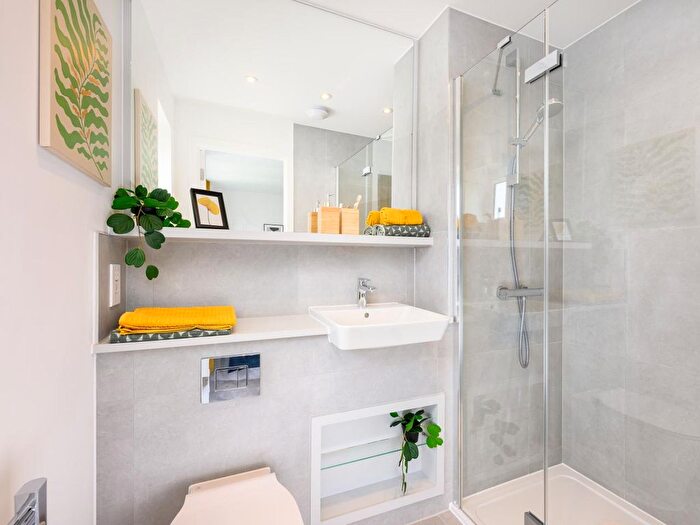 2 Bedroom End Of Terrace House For Sale In Little Green Lane, Croxley Green, Rickmansworth, WD3