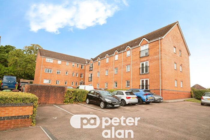 2 Bedroom Apartment For Sale In Bishpool View, Newport, NP19
