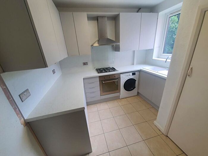 3 Bedroom Apartment To Rent In Ballbrook Court, Didsbury, M20