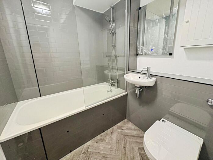 Apartment To Rent In Wykes Gate, Downes Street, Bridport, DT6