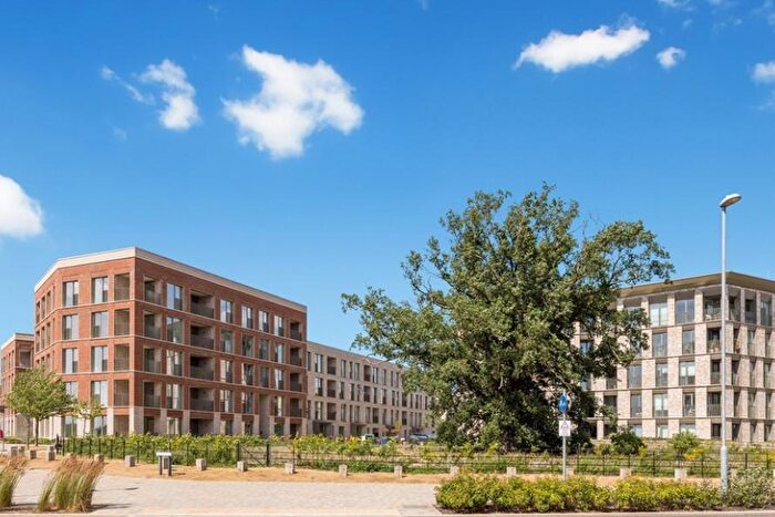 2 Bedroom Apartment For Sale In Eddington Avenue, Cambridge, CB3