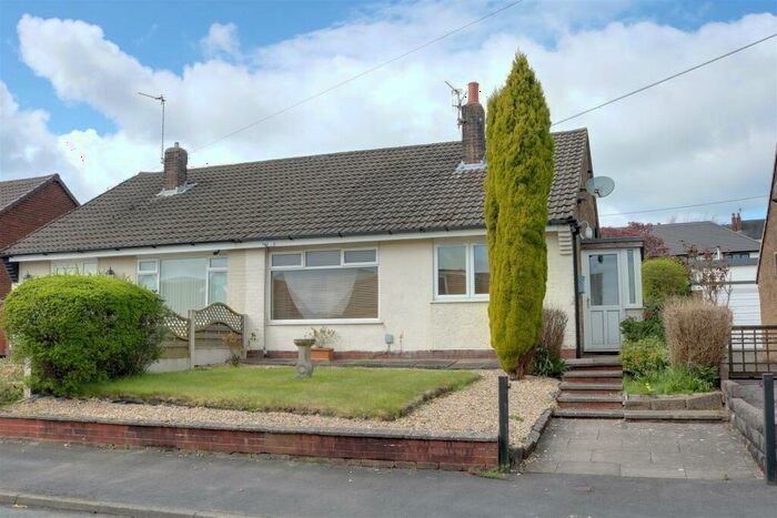 2 Bedroom Semi-Detached Bungalow For Sale In Bankfield Grove, Scot Hay, ST5