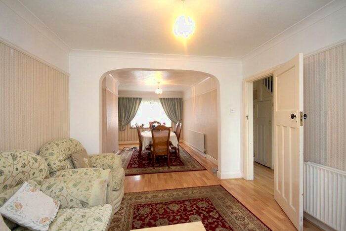 3 Bedroom Terraced House To Rent In Oxleay Road, Rayners Lane, Harrow, HA2