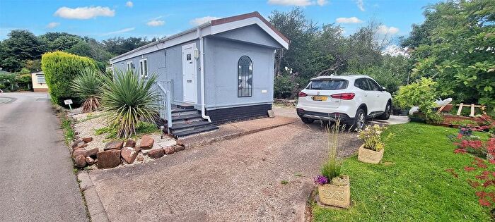 1 Bedroom Park Home For Sale In Eaves Green Park, Meriden, Coventry, CV7