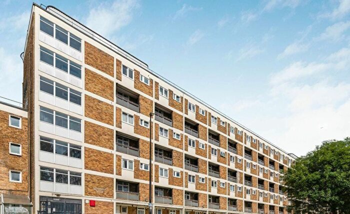 Studio To Rent In Cambridge Heath Road, E1