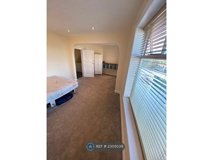2 Bedroom Flat To Rent In Brownhill Drive, Blackburn, BB1