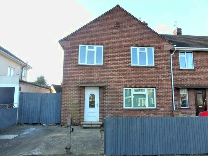 3 Bedroom House To Rent In Shelley Avenue, Grantham, NG31