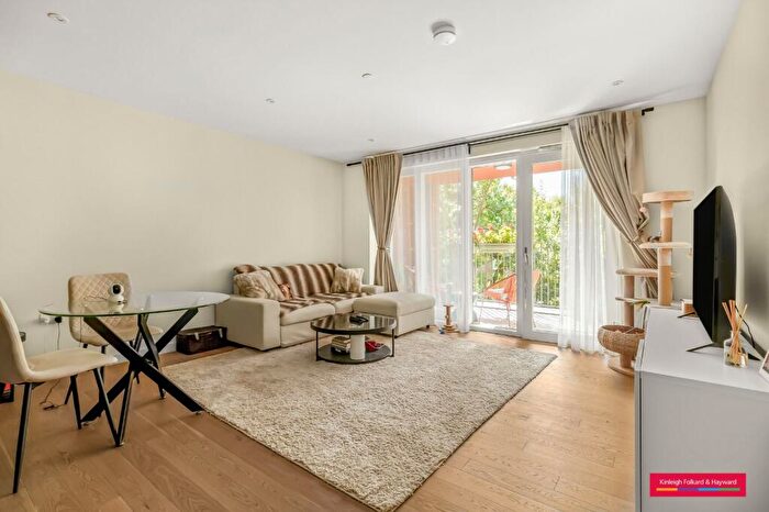 2 Bedroom Flat To Rent In The Clay Yard, - Liddell Road, NW6