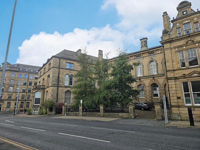 14 Bedroom Property For Sale In Court House, Manor Row, Bradford, West Yorkshire, BD1