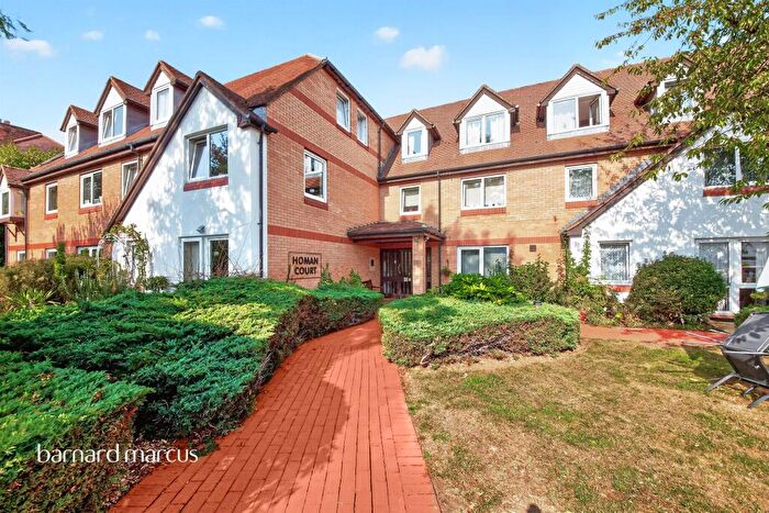 1 Bedroom Retirement Property For Sale In Friern Watch Avenue, London, N12