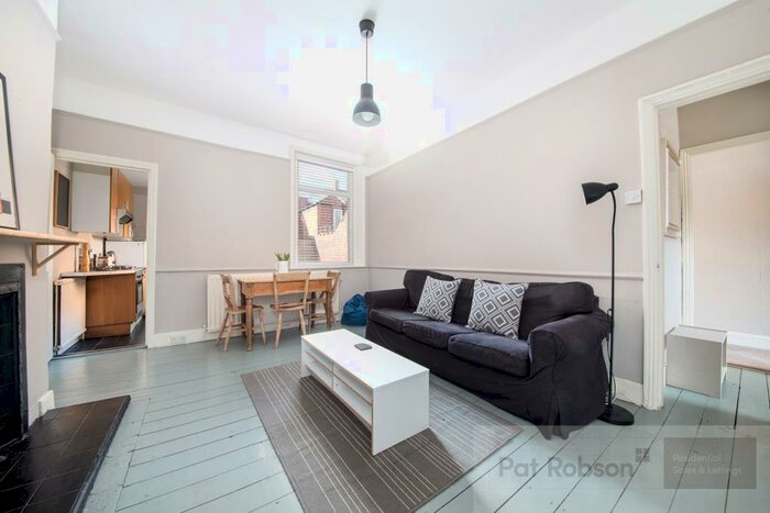 2 Bedroom Flat To Rent In Spencer Street, Heaton, NE6