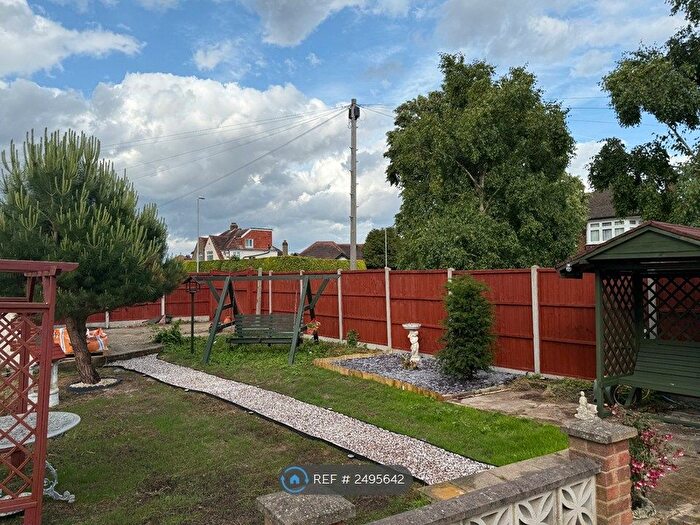 3 Bedroom Bungalow To Rent In Clayton Road, Chessington, KT9