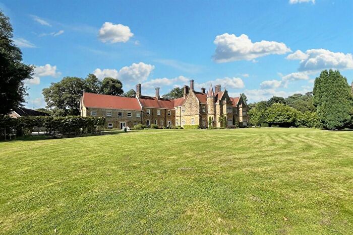 3 Bedroom Flat For Sale In East Stoke, BH20