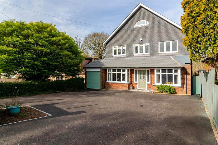 5 Bedroom Detached House For Sale In Farleigh Road, Warlingham, Surrey, CR6