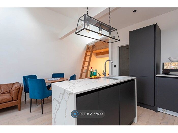 1 Bedroom Flat To Rent In Columbia Road, London, E2