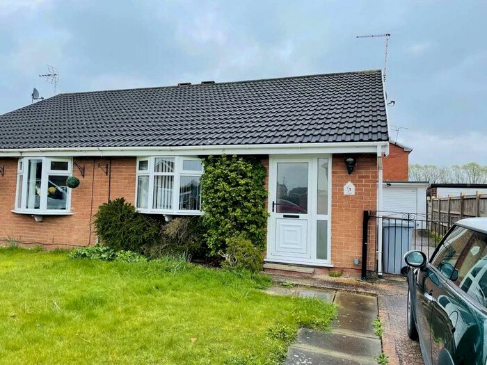 2 Bedroom Bungalow To Rent In Hurn Close, Crewe, Cheshire, CW1