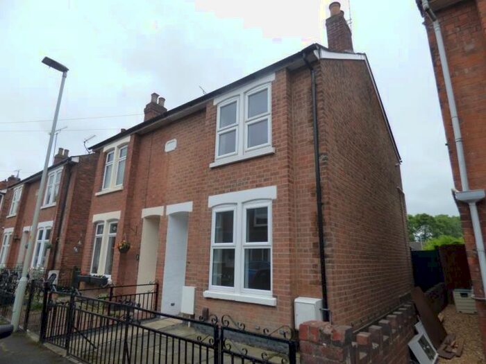 3 Bedroom Semi-Detached House To Rent In Armscroft Road, Barnwood, GL2