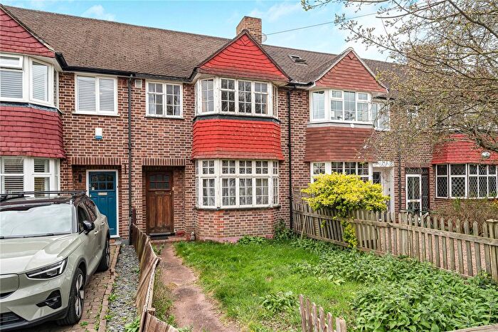3 Bedroom Terraced House For Sale In Selkirk Road, Twickenham, TW2