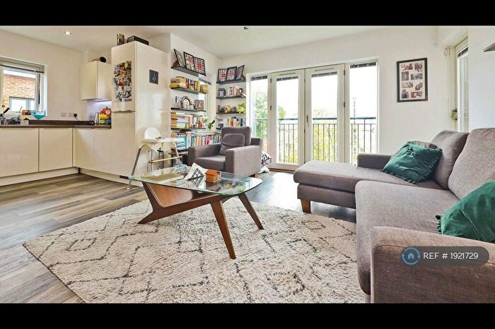 2 Bedroom Flat To Rent In Maven Court, Harrow, HA1