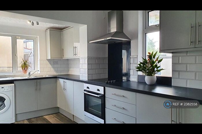 4 Bedroom End Of Terrace House To Rent In Mackie Road, Filton, Bristol, BS34