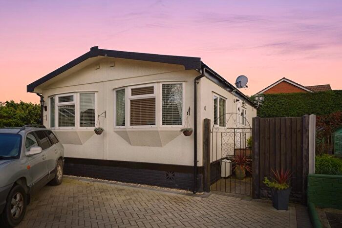 2 Bedroom Mobile Home For Sale In Lake House Park Homes, Stoke Road, Bishops Cleeve, Cheltenham, GL52