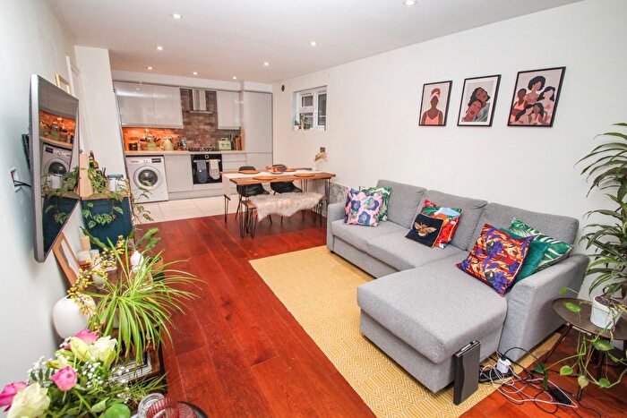 2 Bedroom Flat To Rent In Norman House, Norman Road, Leytonstone, London, E11